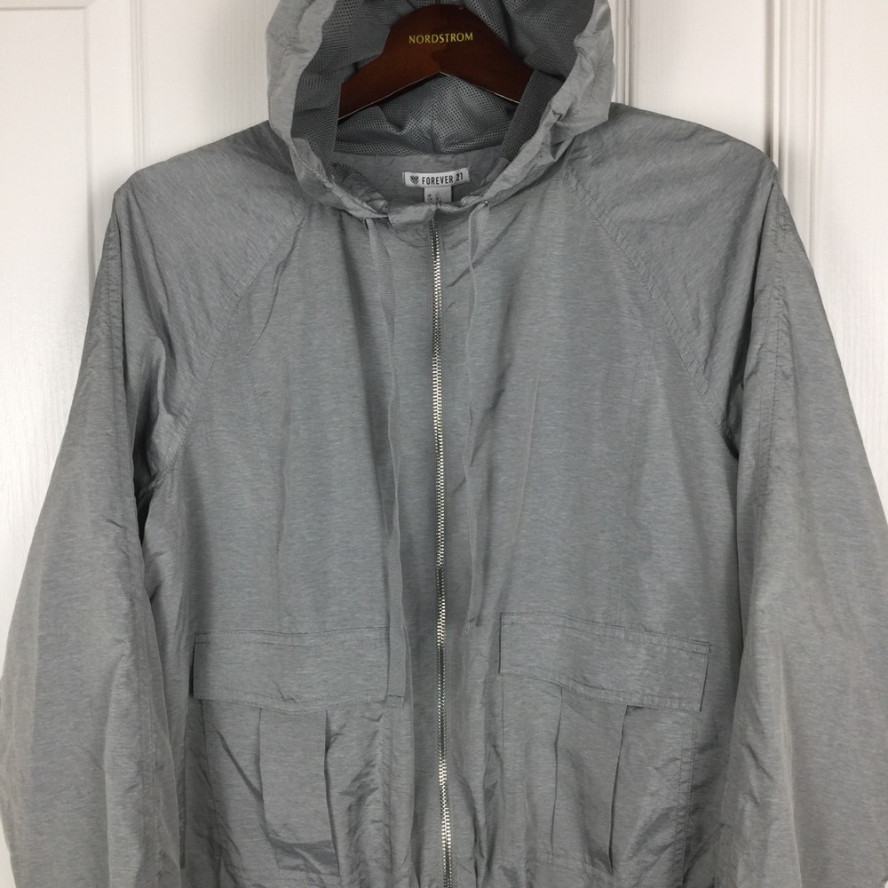 Forever 21 Large Lightweight Silver Jacket - image 6